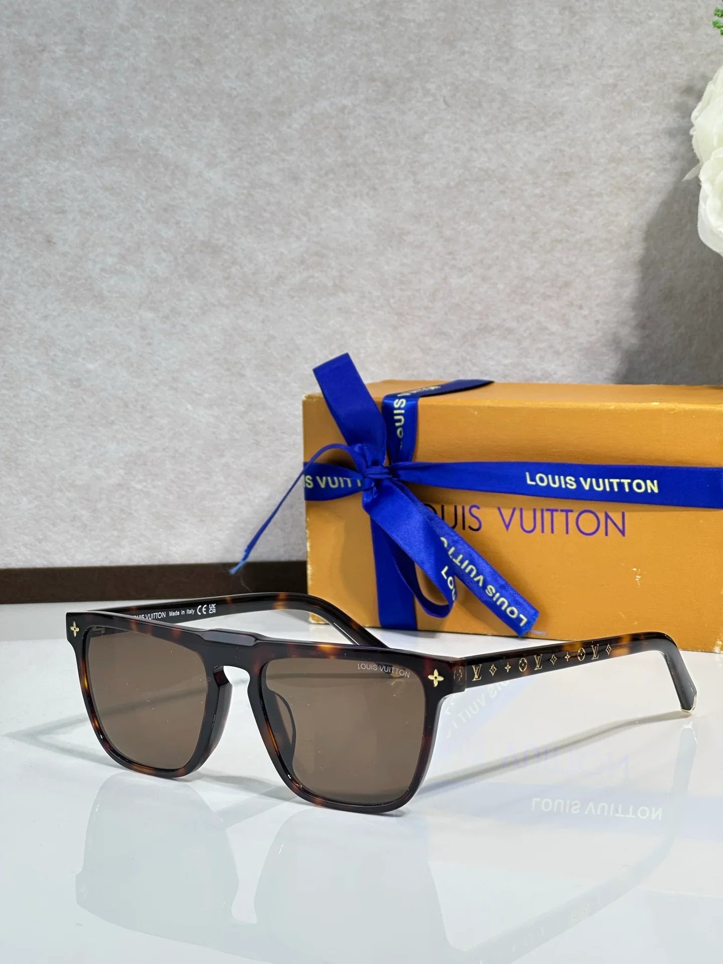 Fashion hot 6 color sunglasses 102201