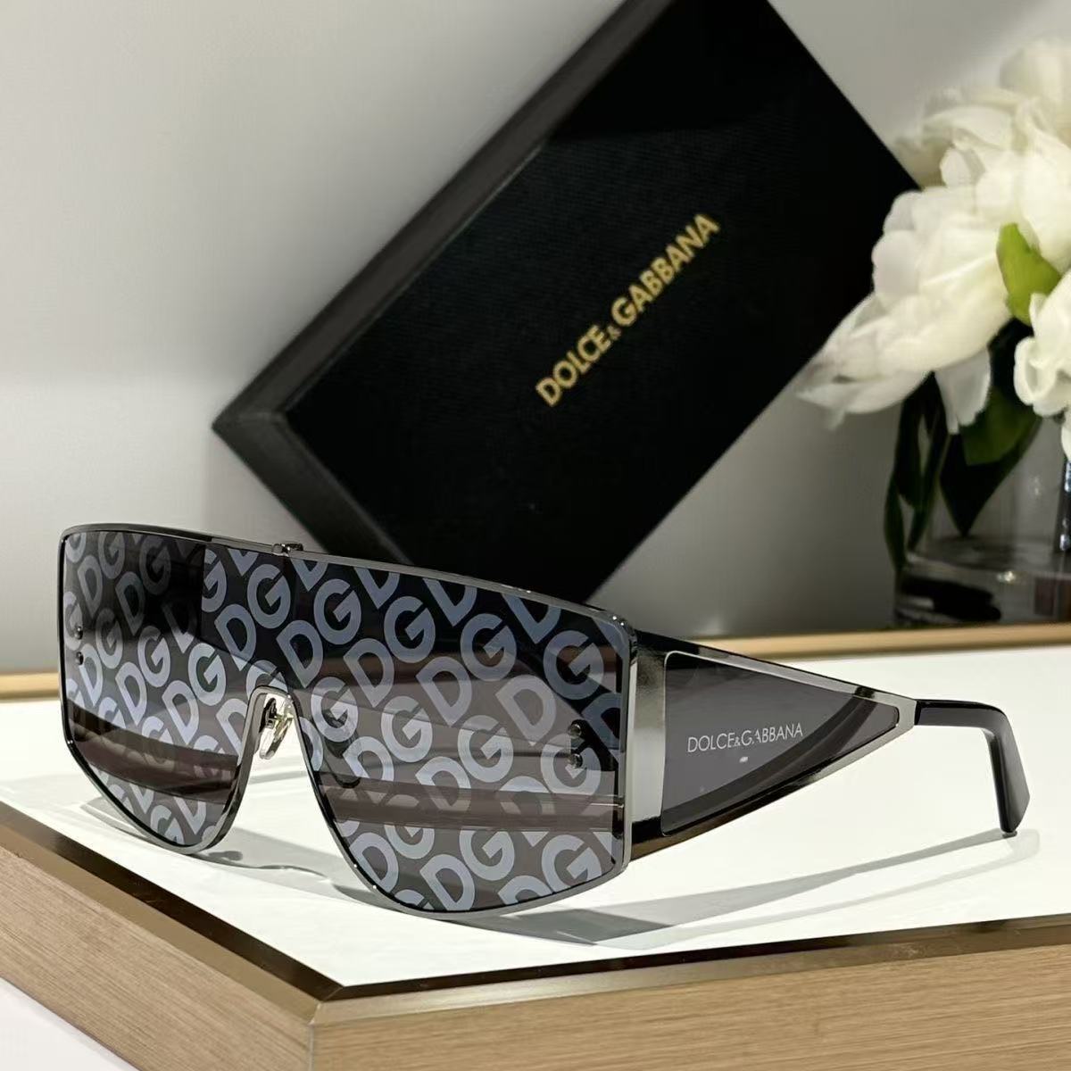 8 colors New hot HD lenses Frameless design sunglasses