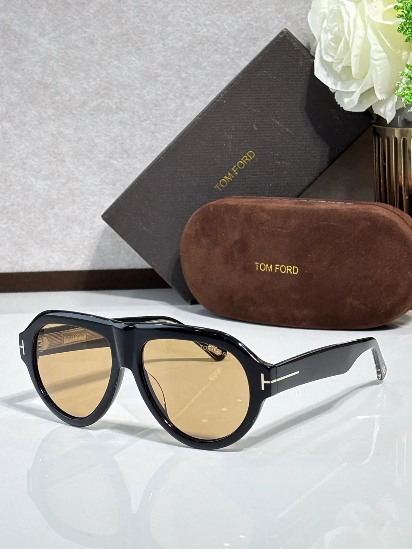 Fashion hot 9 color sunglasses 012101