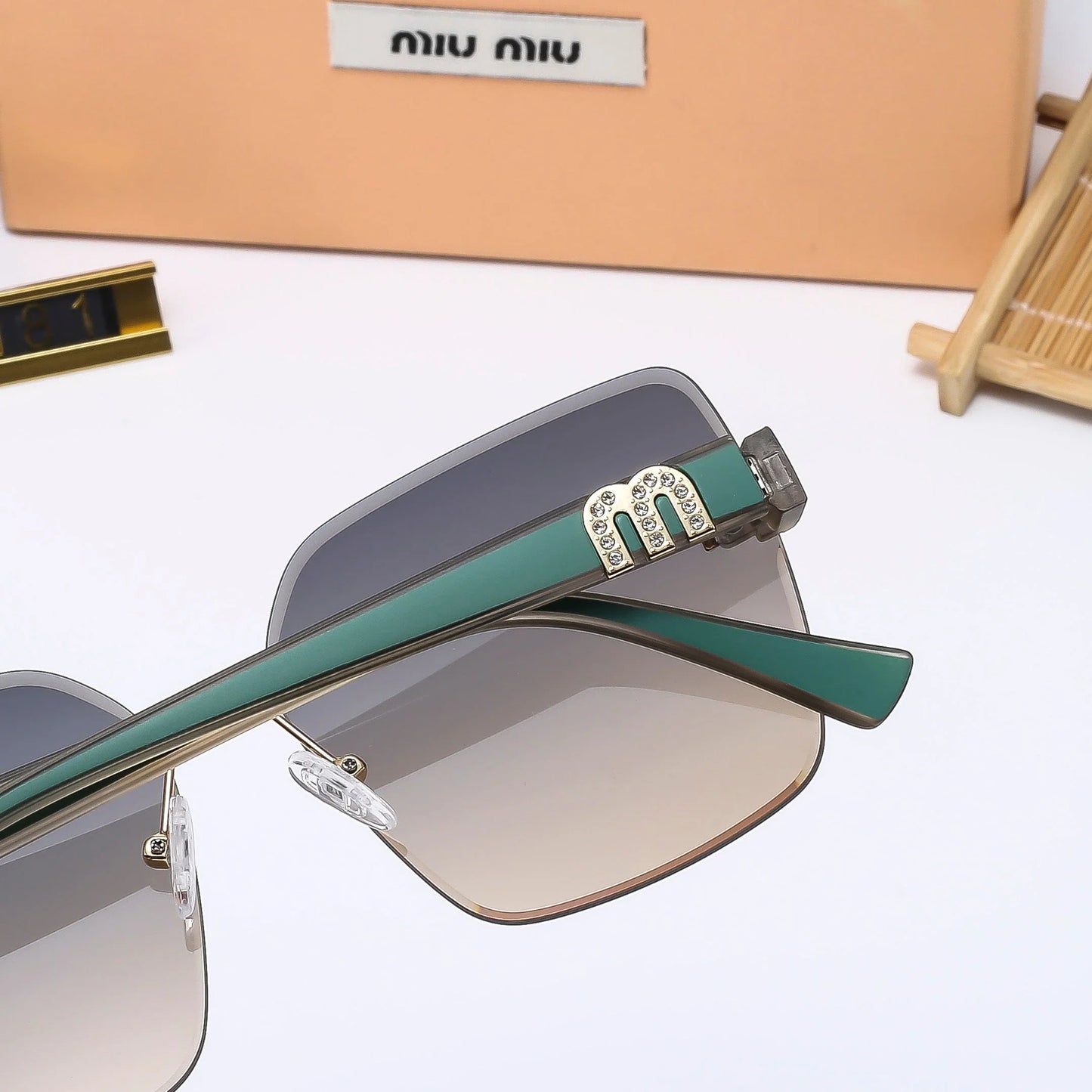 Fashion hot 4 color sunglasses 2181