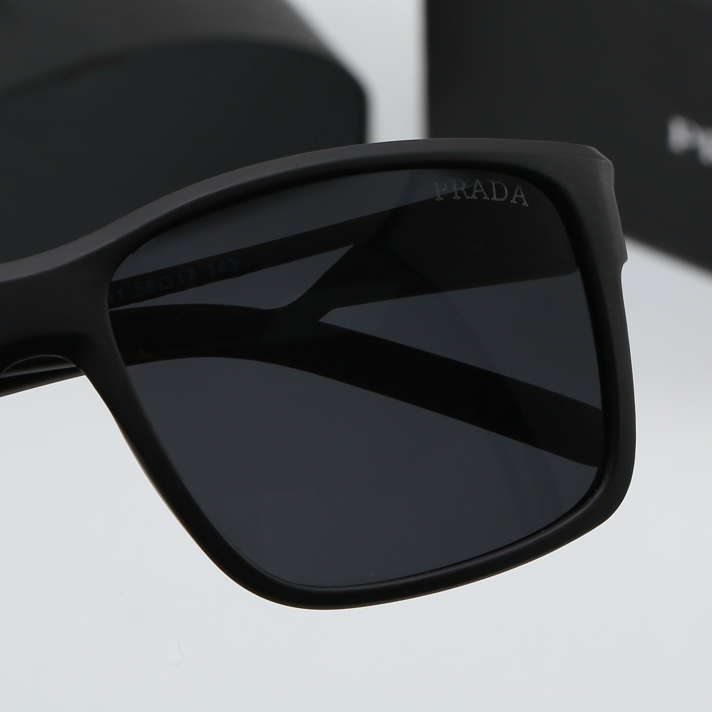 Fashion hot 4 color sunglasses 4072